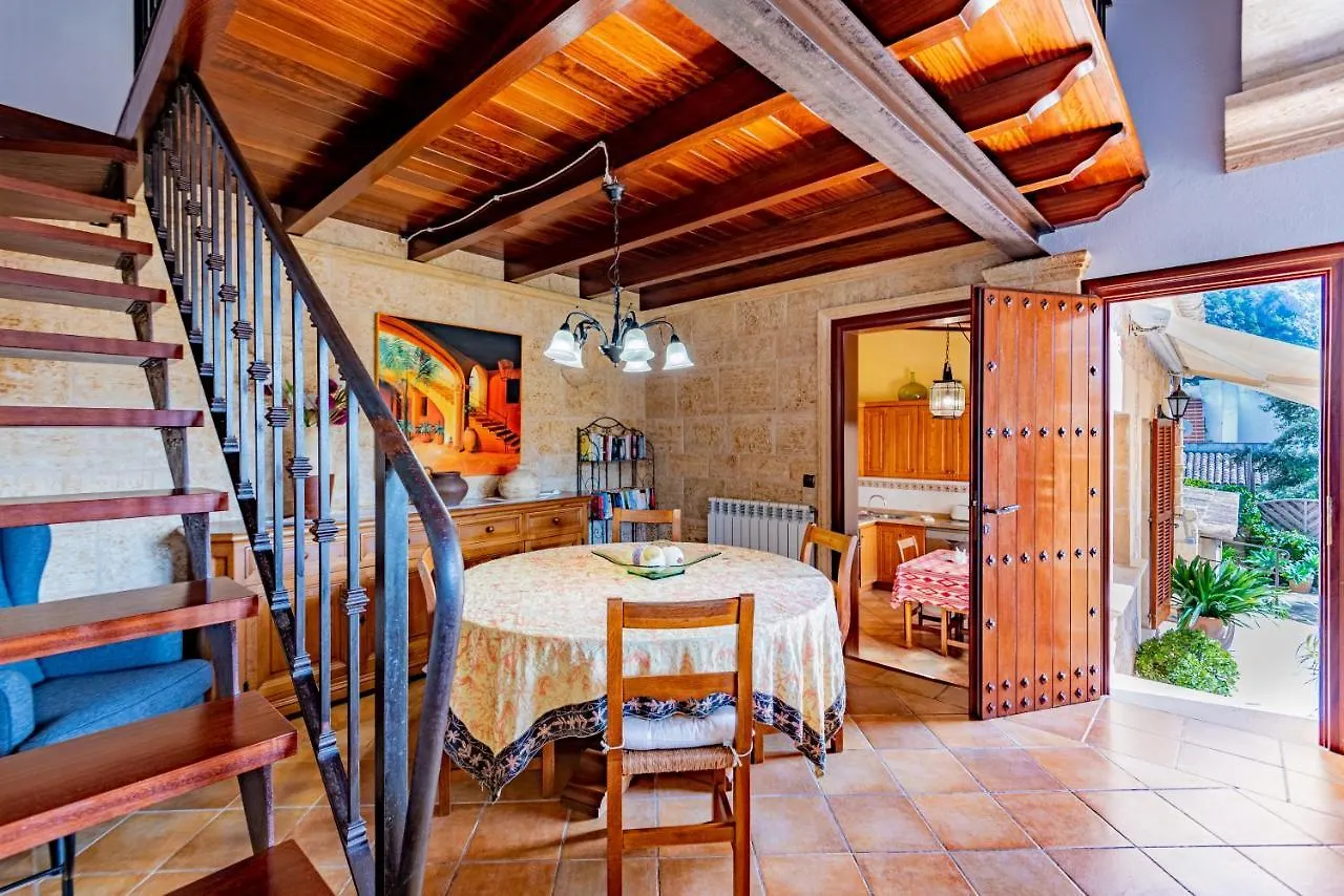 Villa In Center Of Pollensa With Pool And Jacuzzi 西班牙