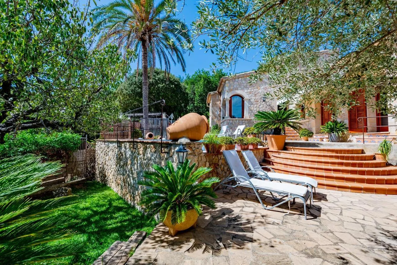 Villa In Center Of Pollensa With Pool And Jacuzzi 波连斯萨